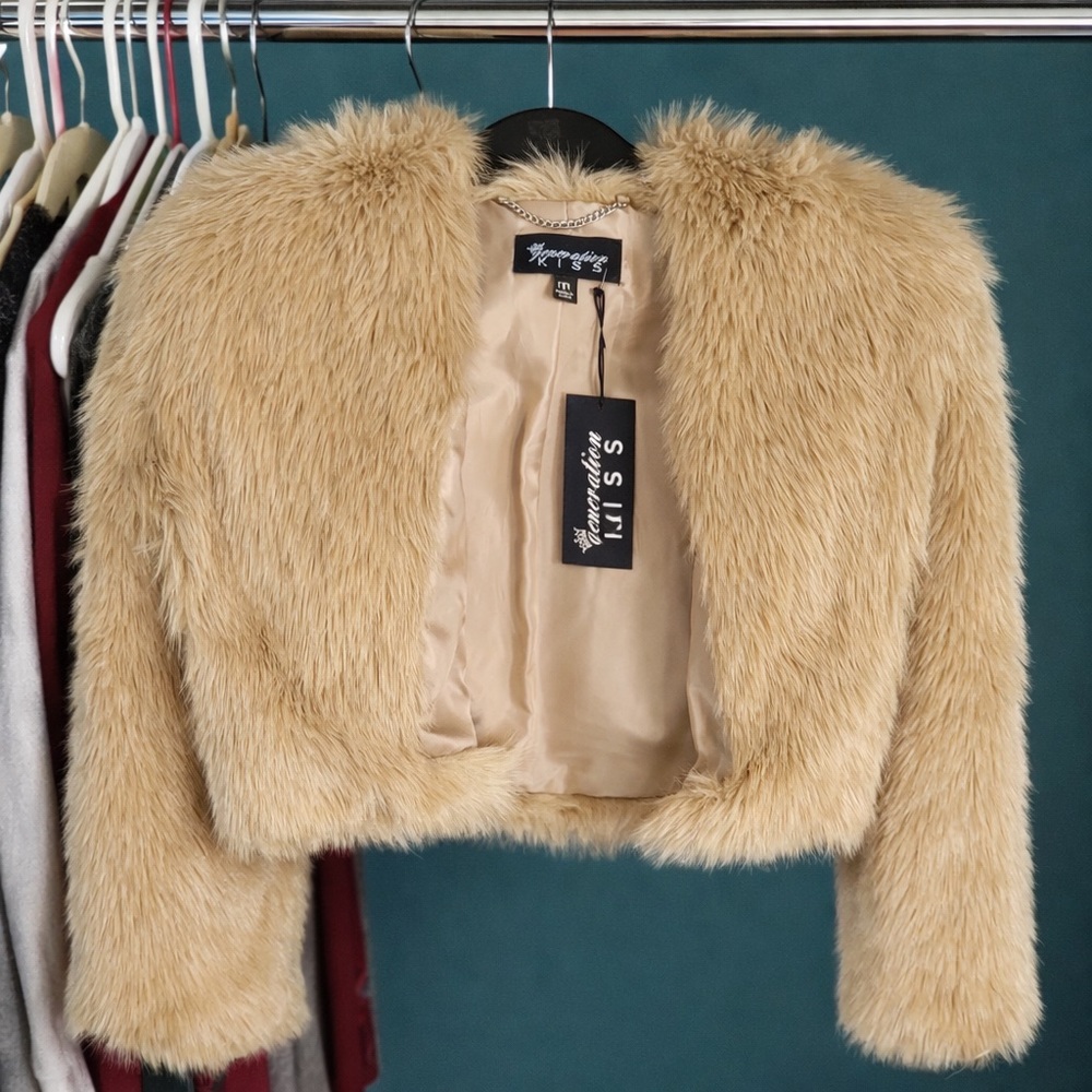 Generation Kiss Cropped Faux Fur Jacket – Size M